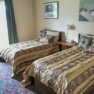 Twin Room Bathroom